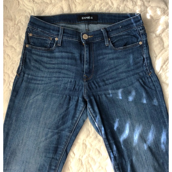 Express Skinny Jeans- Mid Rise - Picture 4 of 7